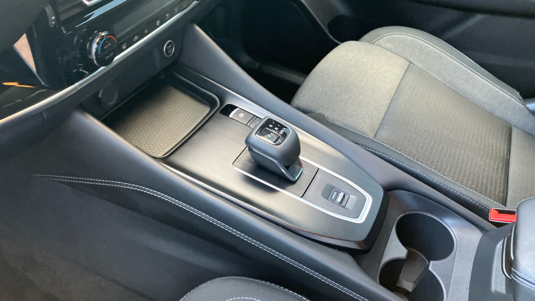 Nissan Qashqai 1.3 DiG-T MH 158 N-Connecta 5dr Xtronic Petrol Hatchback